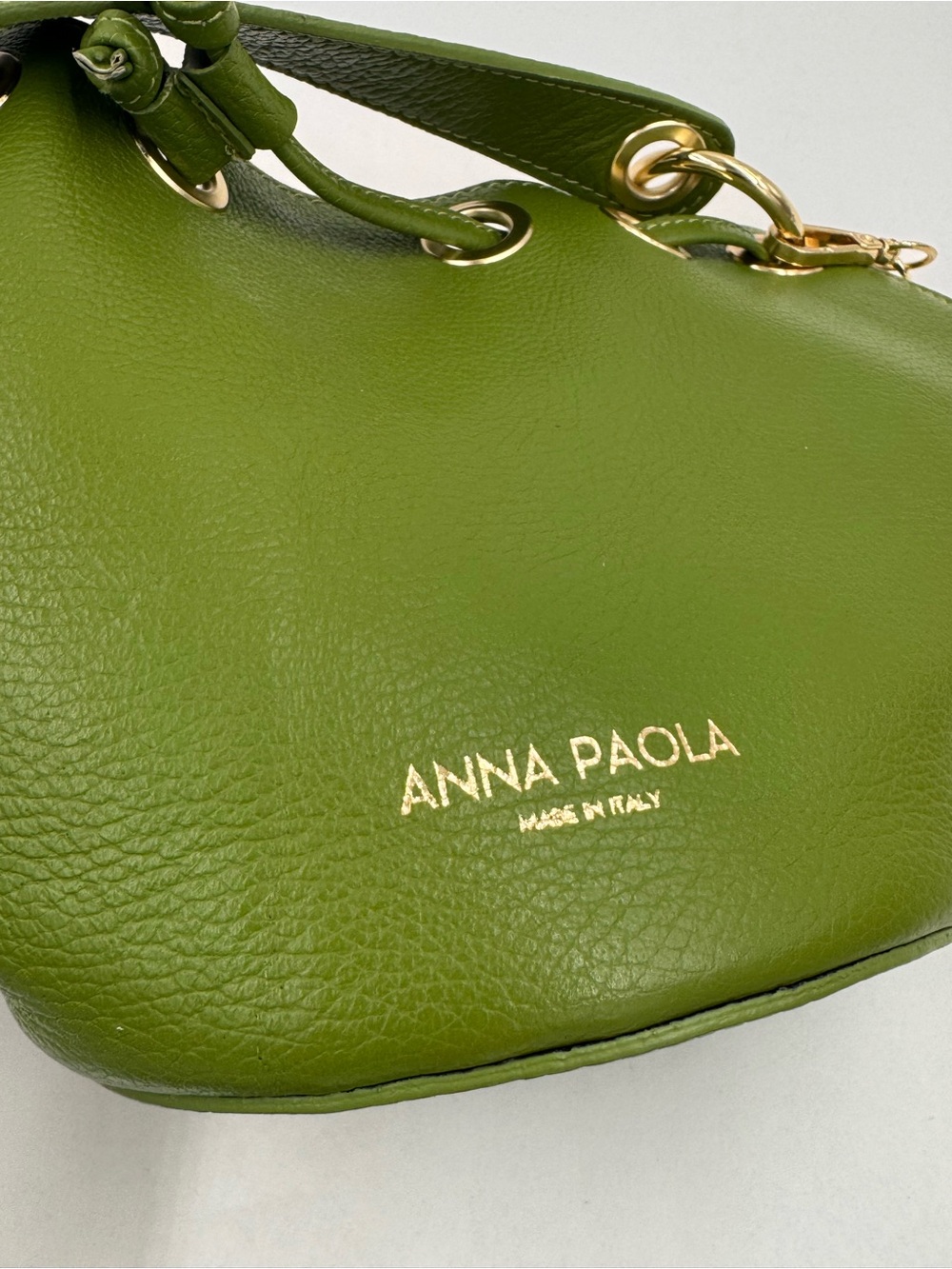 Anna Paola Gorgeous Green Leather Drawstring Bucket Bag, Made in Italy - Picture 15 of 16